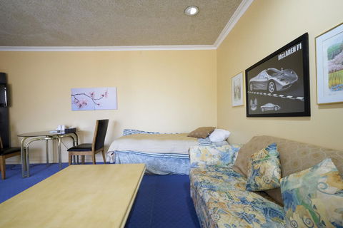 Cottages For Two - Inverell Accommodation 11