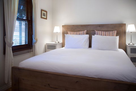 Cabrito - Inverell Accommodation 8