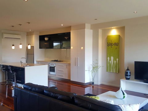 104 On Merri Apartments - Inverell Accommodation 17