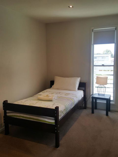 104 On Merri Apartments - Inverell Accommodation 24