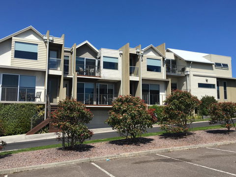 104 On Merri Apartments - Inverell Accommodation 1