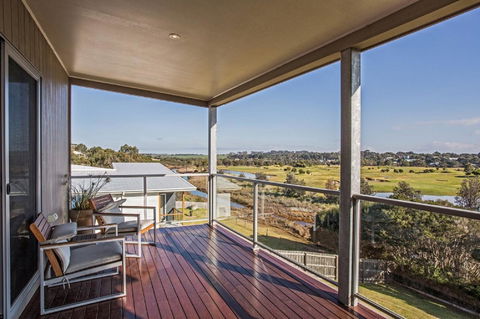 Saltwater Breeze Retreat - Inverell Accommodation 26