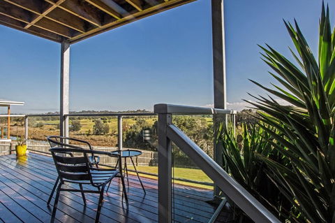 Saltwater Breeze Retreat - Inverell Accommodation 27
