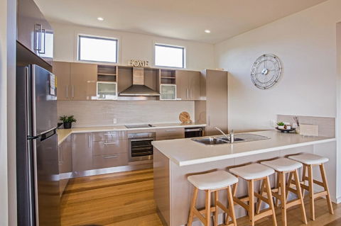 Saltwater Breeze Retreat - Inverell Accommodation 9