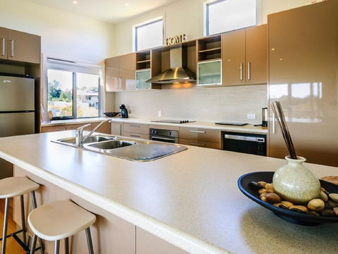 Saltwater Breeze Retreat - Inverell Accommodation 10