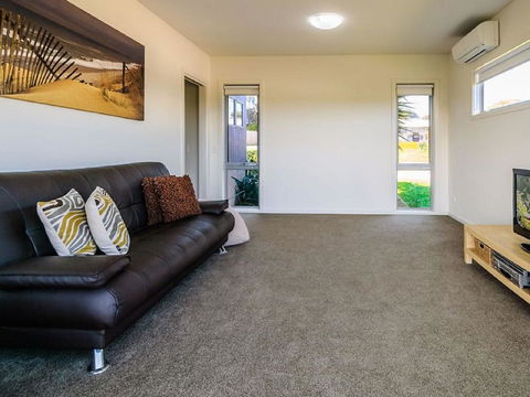 Saltwater Breeze Retreat - Inverell Accommodation 23
