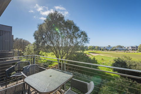 Stylish 3 Bedroom Townhouse - Free Parking - Inverell Accommodation 13
