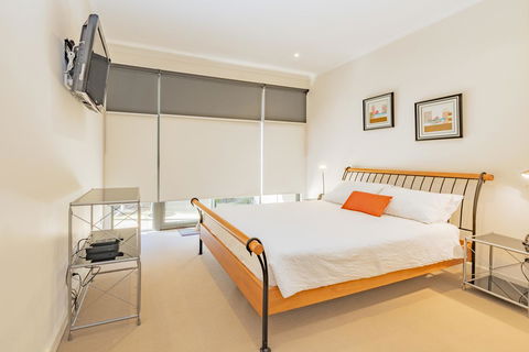 Stylish 3 Bedroom Townhouse - Free Parking - Inverell Accommodation 19