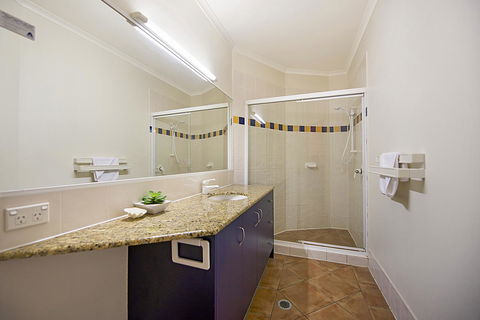 Whale Watch Ocean Beach Resort - Inverell Accommodation 12