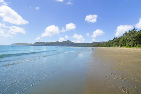 By The Sea Port Douglas - Inverell Accommodation 27