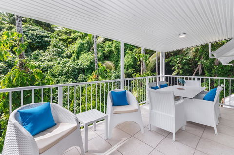 By The Sea Port Douglas - Inverell Accommodation 7