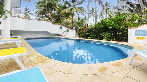 By The Sea Port Douglas - Inverell Accommodation 25