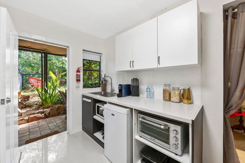 Noosa Hinterland Retreat - Inverell Accommodation 4