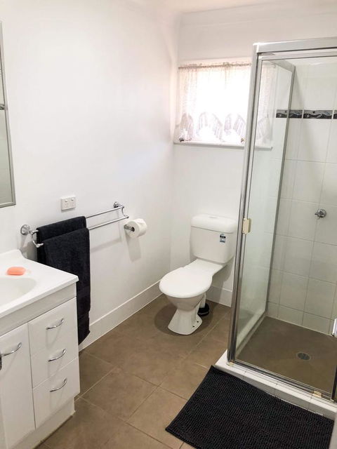 Picnic Point Villas - Inverell Accommodation 8