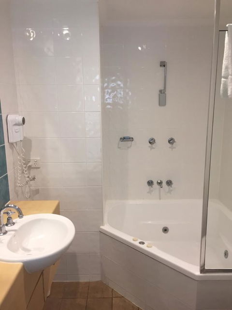 Portsea 26 - Inverell Accommodation 13