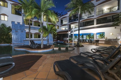 Regal Port Douglas - Inverell Accommodation 8