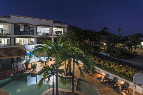 Regal Port Douglas - Inverell Accommodation 7