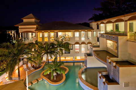 Regal Port Douglas - Inverell Accommodation 19
