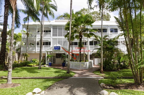 The White House Port Douglas - Inverell Accommodation 1