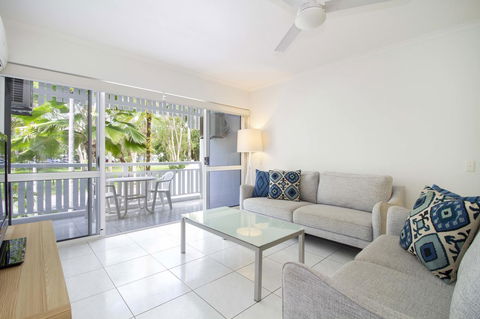 The White House Port Douglas - Inverell Accommodation 27