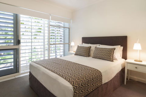 The White House Port Douglas - Inverell Accommodation 6