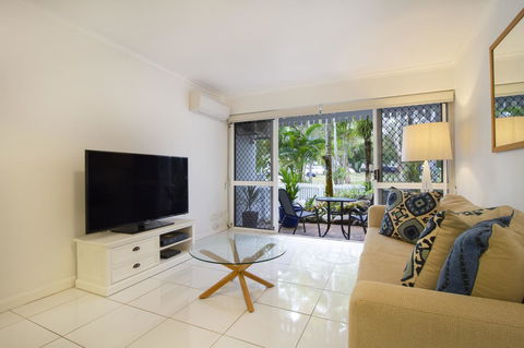 The White House Port Douglas - Inverell Accommodation 16