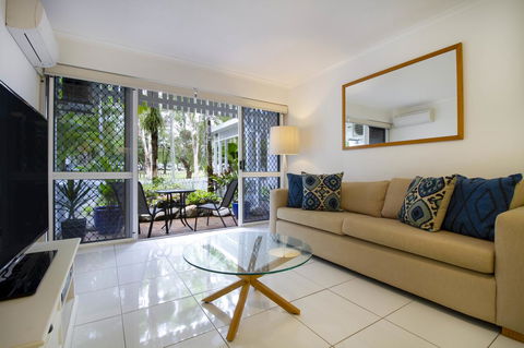 The White House Port Douglas - Inverell Accommodation 3