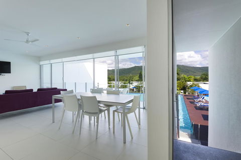 Pool Resort Port Douglas - Inverell Accommodation 19