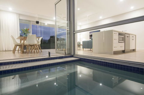 Pool Resort Port Douglas - Inverell Accommodation 36