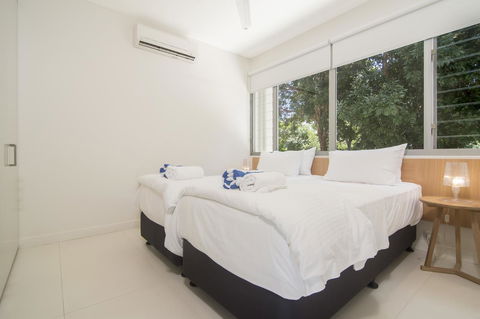 Pool Resort Port Douglas - Inverell Accommodation 33