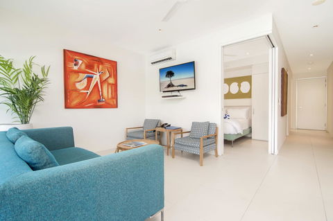 Pool Resort Port Douglas - Inverell Accommodation 32