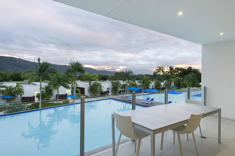 Pool Resort Port Douglas - Inverell Accommodation 18