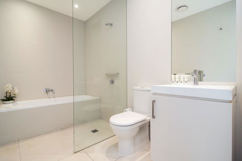 Pool Resort Port Douglas - Inverell Accommodation 29