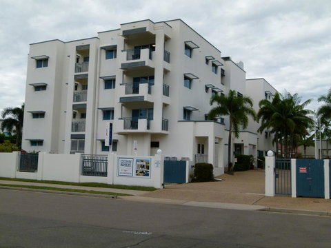 Madison Ocean Breeze Apartments - Inverell Accommodation 2