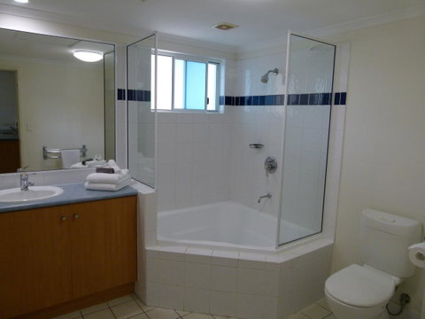 Madison Ocean Breeze Apartments - Inverell Accommodation 34