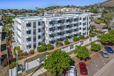 Madison Ocean Breeze Apartments - Inverell Accommodation 1