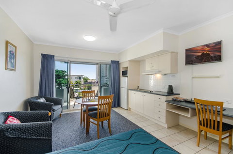 Madison Ocean Breeze Apartments - Inverell Accommodation 11