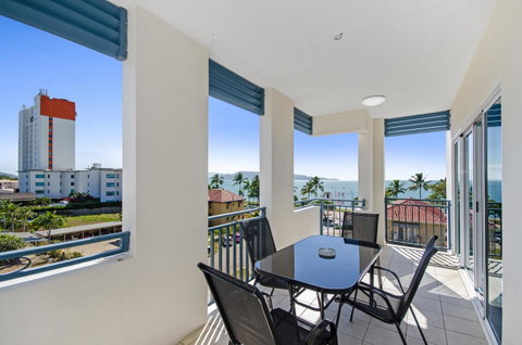 Madison Ocean Breeze Apartments - Inverell Accommodation 13