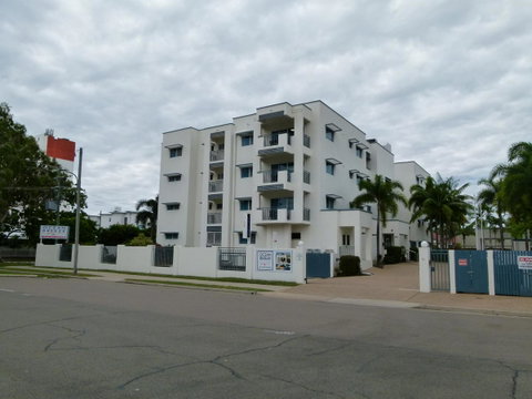 Madison Ocean Breeze Apartments - Inverell Accommodation 6