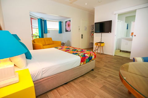 Port Douglas Motel - Inverell Accommodation 18