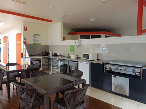 Port Douglas Motel - Inverell Accommodation 35