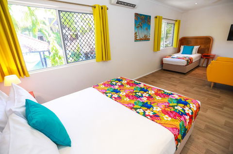 Port Douglas Motel - Inverell Accommodation 3