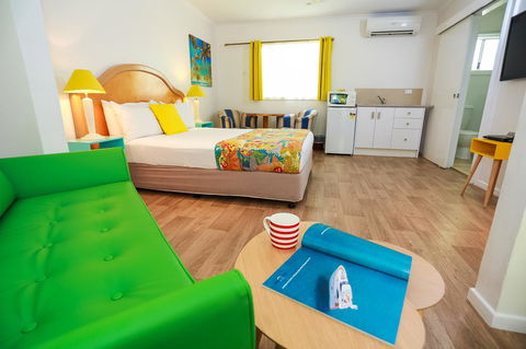 Port Douglas Motel - Inverell Accommodation 16