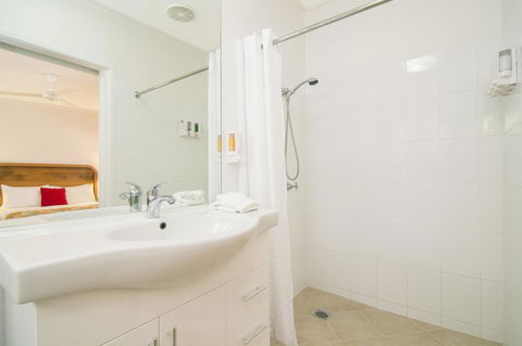 Port Douglas Motel - Inverell Accommodation 39