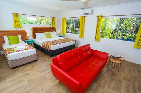 Port Douglas Motel - Inverell Accommodation 8