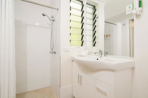 Port Douglas Motel - Inverell Accommodation 42