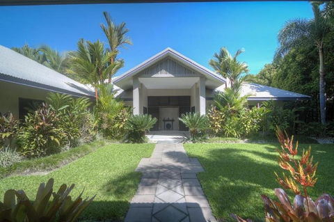 Tranquility By The Course Port Douglas - Inverell Accommodation 0