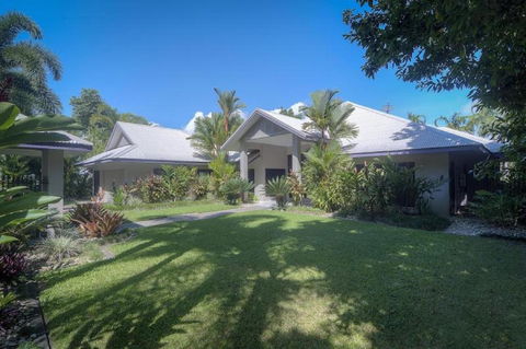 Tranquility By The Course Port Douglas - Inverell Accommodation 15