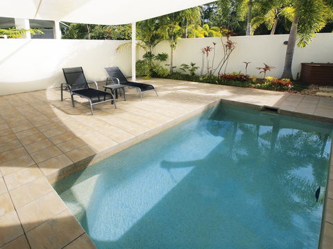 Silkari Lagoons Port Douglas - Inverell Accommodation 8