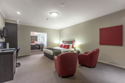 Platinum International - Inverell Accommodation 1